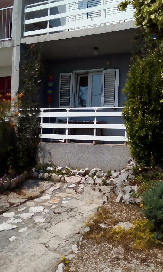 Neo Apartment *